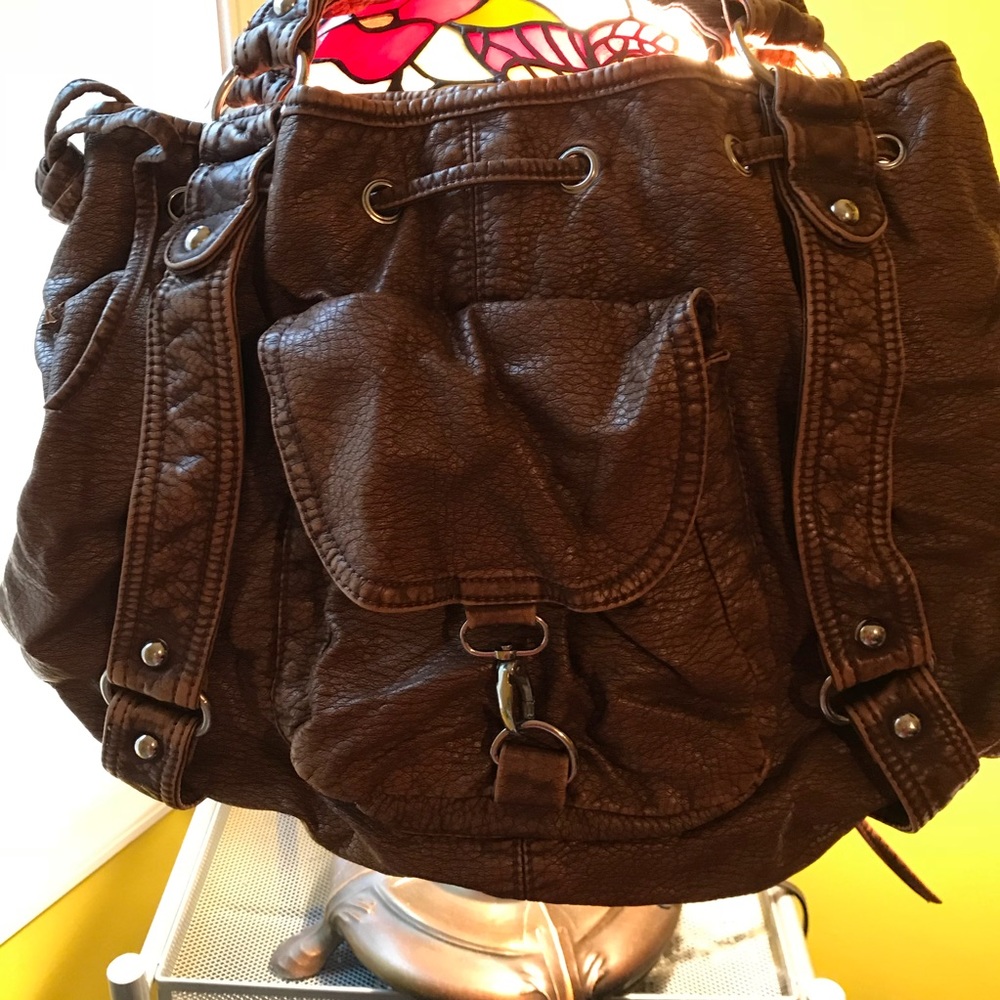 Brown faux leather hobo bag w magnetic closure